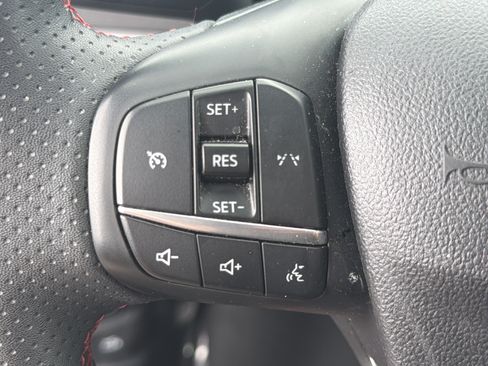 Used 2024 Ford Escape ST-Line AWD/4WD image 18