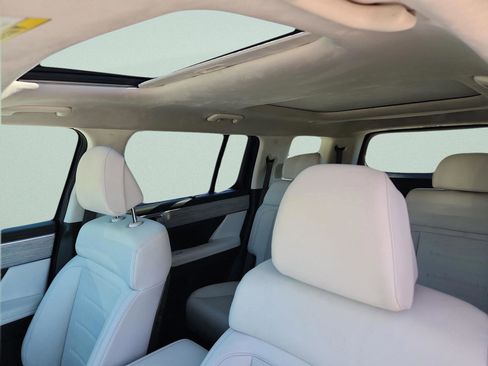 Used 2025 Hyundai Santa Fe Calligraphy image 19