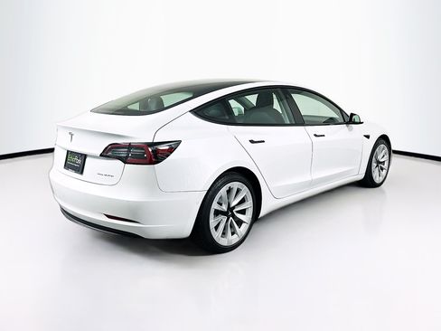 Used 2022 Tesla Model 3 Long Range AWD/4WD image 9