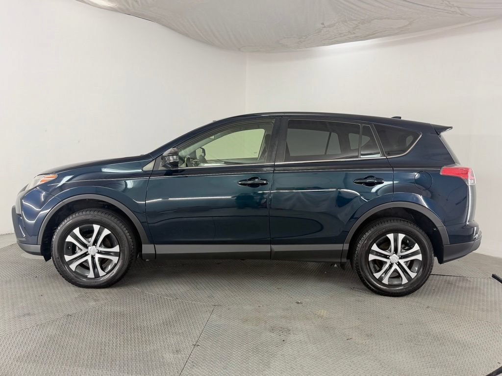 Used 2018 Toyota RAV4 LE w/ All Weather Liner Package AWD/4WD image 4