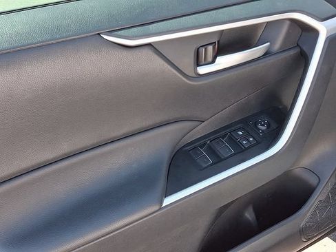 Used 2025 Toyota RAV4 XLE w/ Convenience Package FWD image 12