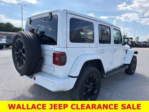 Used 2021 Jeep Wrangler Unlimited Sahara AWD/4WD image 5