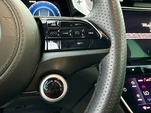 Certified 2024 Maserati Grecale GT image 38