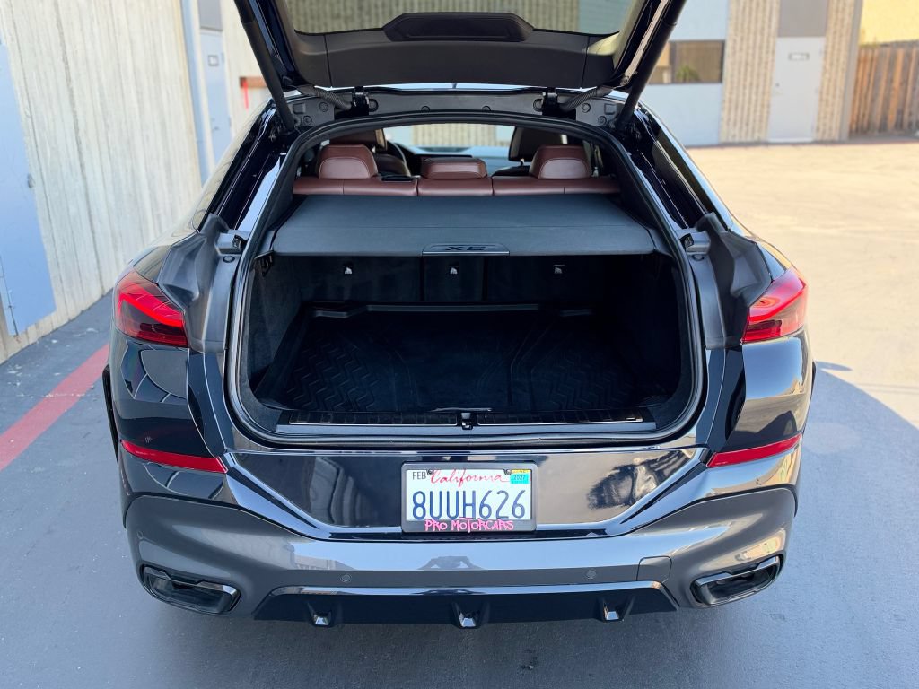 Used 2021 BMW X6 M50i w/ Executive Package AWD/4WD image 19