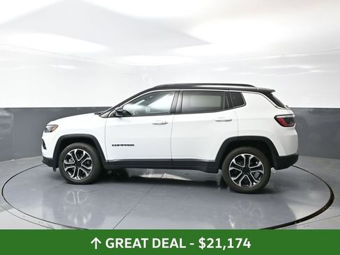 Used 2024 Jeep Compass Limited image 11