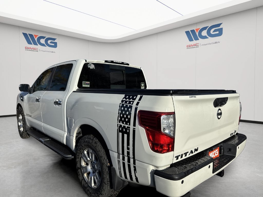 Used 2017 Nissan Titan SV AWD/4WD image 5