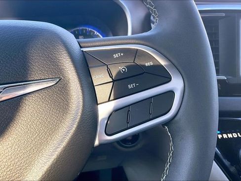 Used 2024 Chrysler Voyager LX image 19