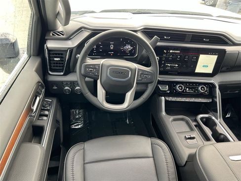 New 2026 GMC Sierra 3500 Denali image 11