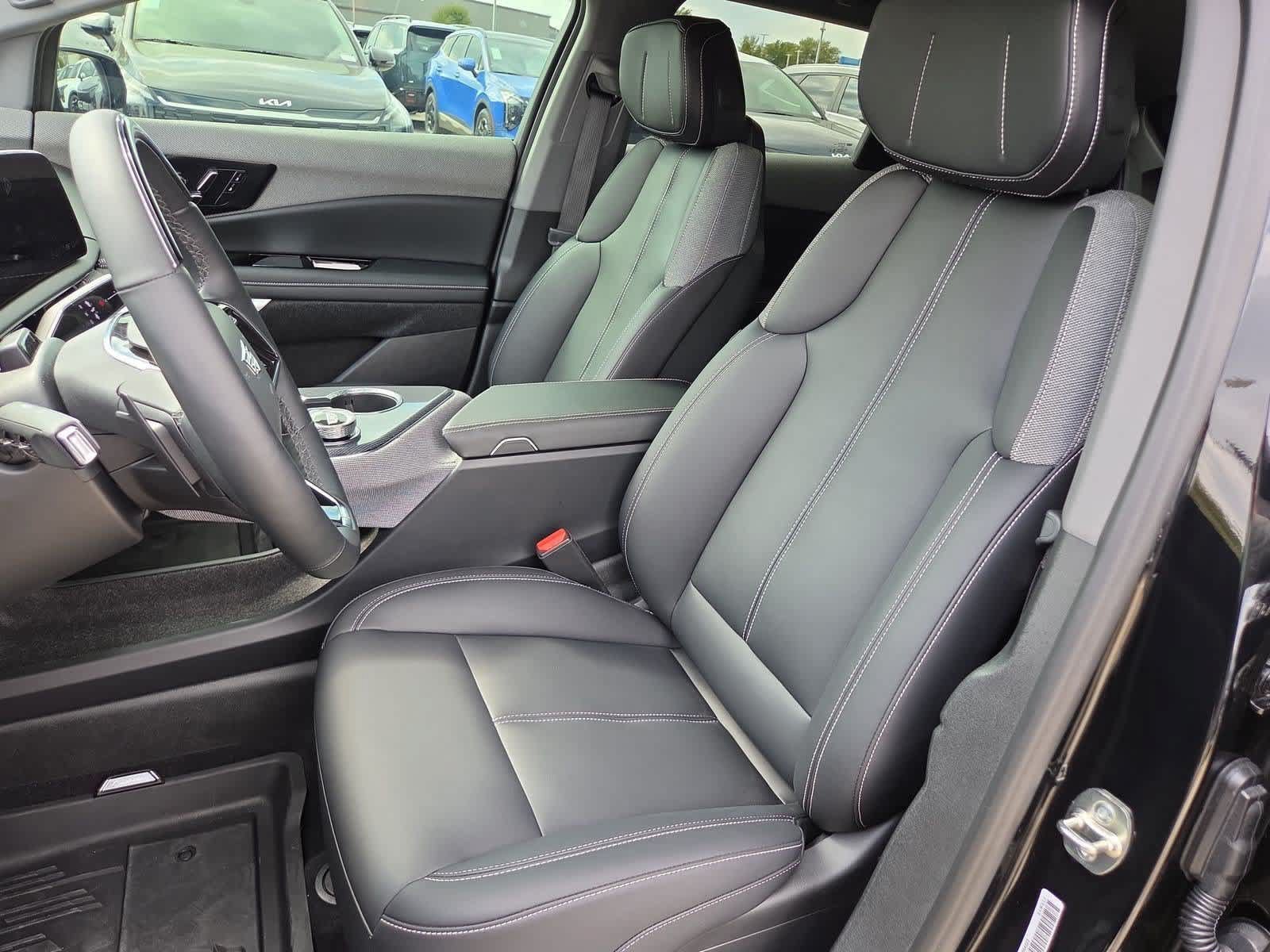 Used 2026 Cadillac Optiq Sport 1 w/ LPO, Floor Liner Package RWD image 15