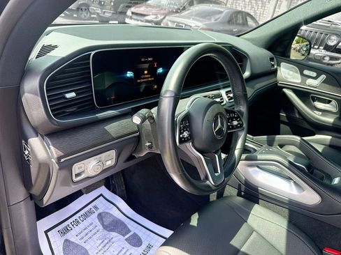 Used 2022 Mercedes-Benz GLE 350 w/ Premium Package image 10