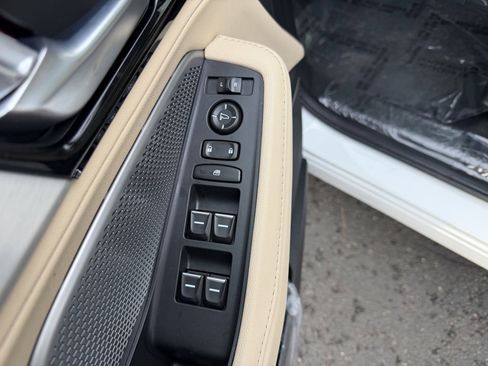 New 2026 Acura MDX SH-AWD image 13