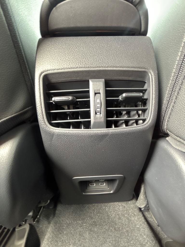 Used 2026 Toyota Corolla Cross XLE w/ Convenience Package FWD image 26