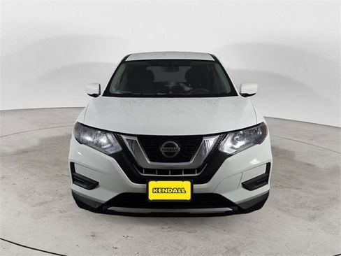 Used 2018 Nissan Rogue S image 8