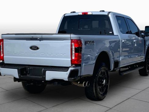 Used 2024 Ford F250 Lariat w/ Lariat Ultimate Package AWD/4WD image 13
