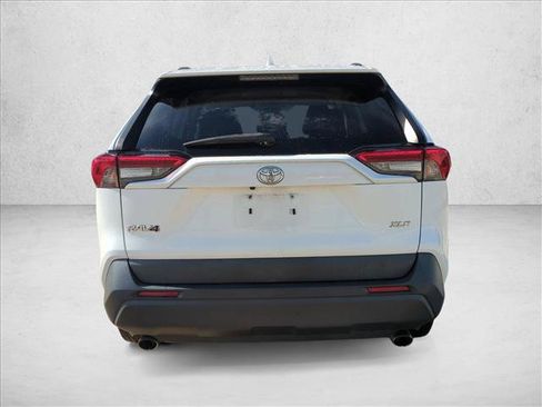 Certified 2020 Toyota RAV4 XLE FWD image 6