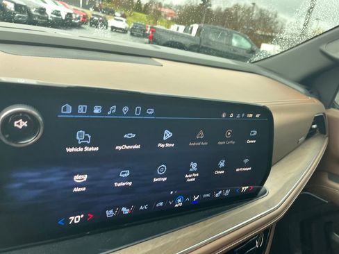 Used 2025 Chevrolet Tahoe High Country image 14