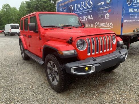 Used 2018 Jeep Wrangler Unlimited Sahara AWD/4WD image 2