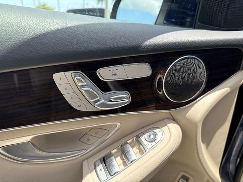 Certified 2022 Mercedes-Benz GLC 300 image 18
