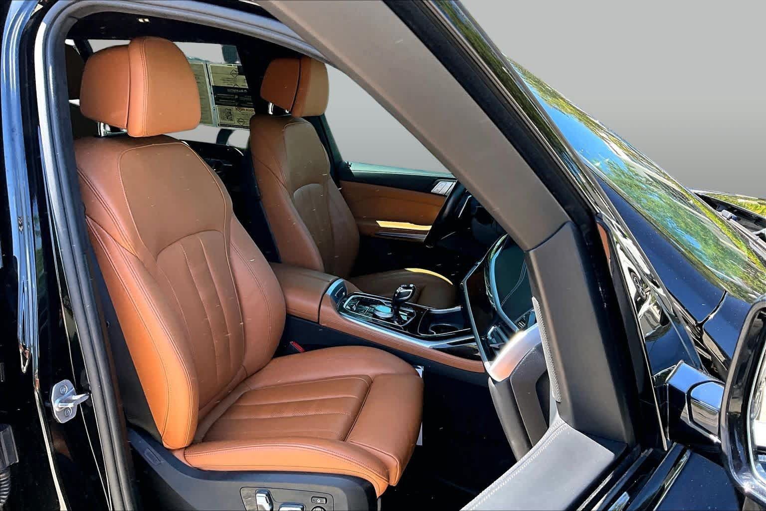 Used 2021 BMW X7 M50i w/ Executive Package AWD/4WD image 9