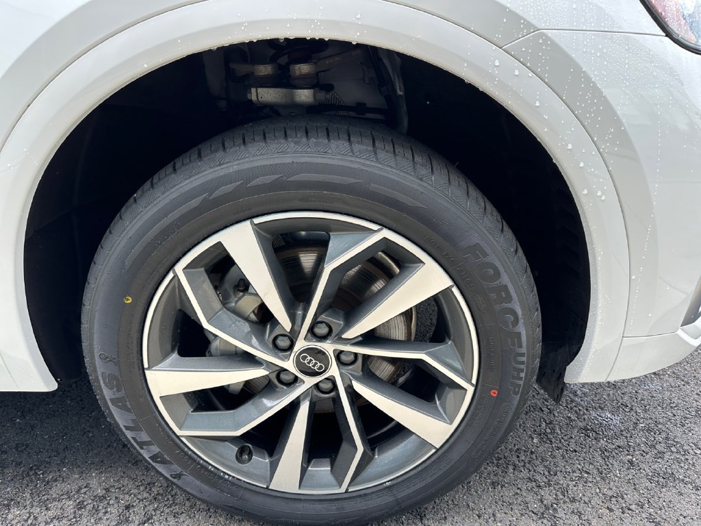 Certified 2023 Audi Q5 2.0T Premium Plus w/ Premium Plus Package AWD/4WD image 17