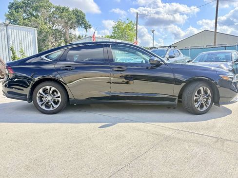 Used 2023 Honda Accord EX image 4