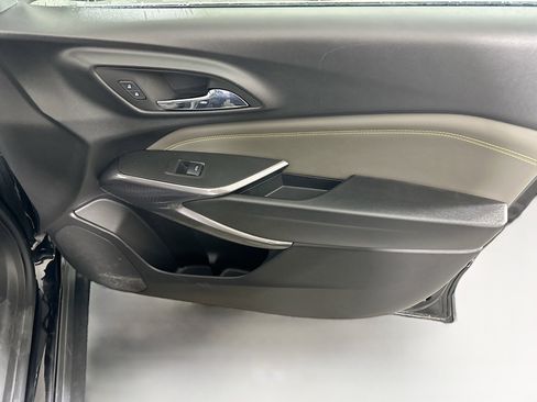 Used 2025 Chevrolet Trax ACTIV w/ Driver Confidence Package image 30