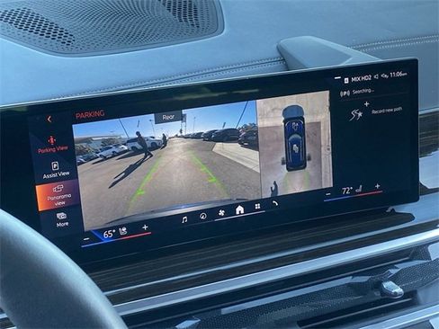 Certified 2024 BMW X5 xDrive50e w/ Premium Package image 30