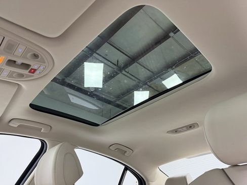 New 2026 Genesis G70 2.5T Prestige image 25