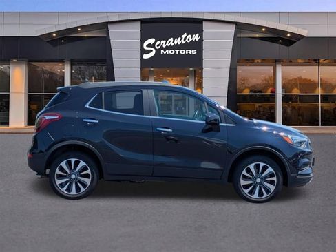 Certified 2022 Buick Encore Preferred AWD/4WD image 6