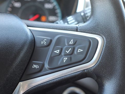 Used 2018 Chevrolet Equinox LS AWD/4WD image 17