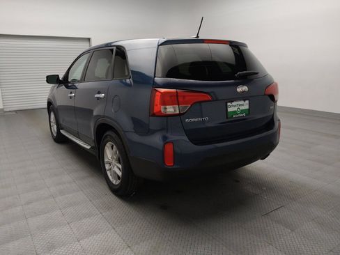 Used 2014 Kia Sorento LX image 5