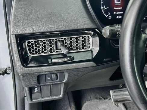 Used 2025 Honda Civic Sport image 17