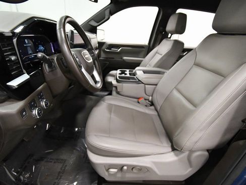 Used 2024 GMC Sierra 1500 SLT image 13