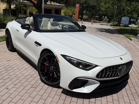 Used 2022 Mercedes-Benz SL 55 AMG 4MATIC image 54