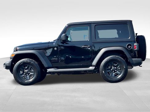 Used 2022 Jeep Wrangler Sport AWD/4WD image 4
