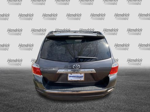 Used 2013 Toyota Highlander Limited image 9