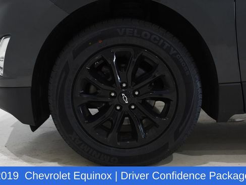 Used 2019 Chevrolet Equinox LT w/ Driver Convenience Package FWD image 6