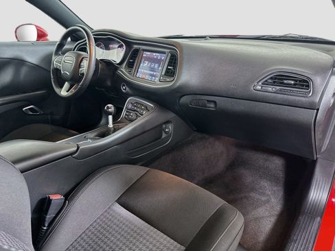 Used 2018 Dodge Challenger R/T Scat Pack RWD image 28
