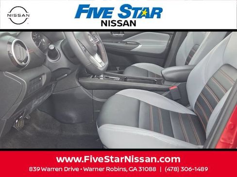 Used 2023 Nissan Kicks SR w/ SR Premium Package FWD image 5
