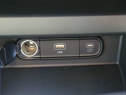 New 2026 Kia Seltos S FWD image 22