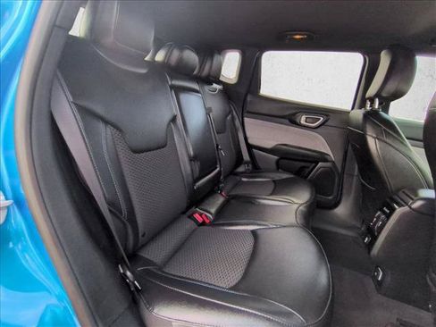 Used 2024 Jeep Compass Latitude AWD/4WD image 19