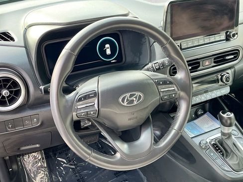 Used 2023 Hyundai Kona Limited AWD/4WD image 11