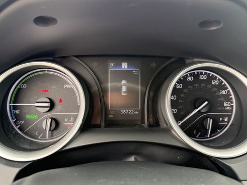 Used 2024 Toyota Camry LE FWD image 19