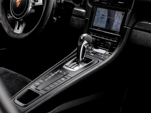 Used 2015 Porsche 911 GT3 image 21