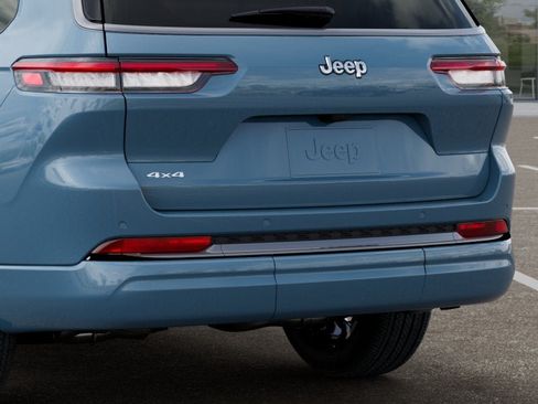 New 2026 Jeep Grand Cherokee L Limited AWD/4WD image 39