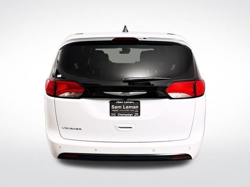 New 2026 Chrysler Voyager LX image 6