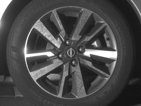 Used 2025 Nissan Versa SV image 13