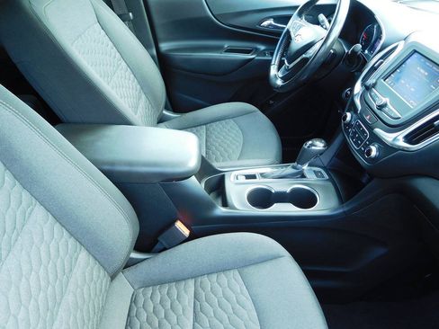 Used 2020 Chevrolet Equinox LT AWD/4WD image 12