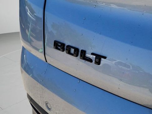 New 2027 Chevrolet Bolt LT w/ Comfort Package FWD image 5