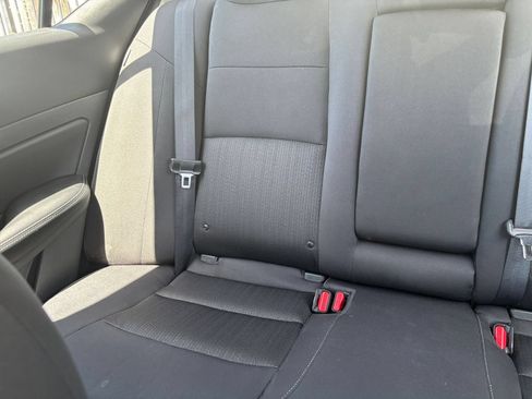 Used 2025 Nissan Altima 2.5 SV FWD image 39